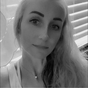 Meet your Posher, Ania